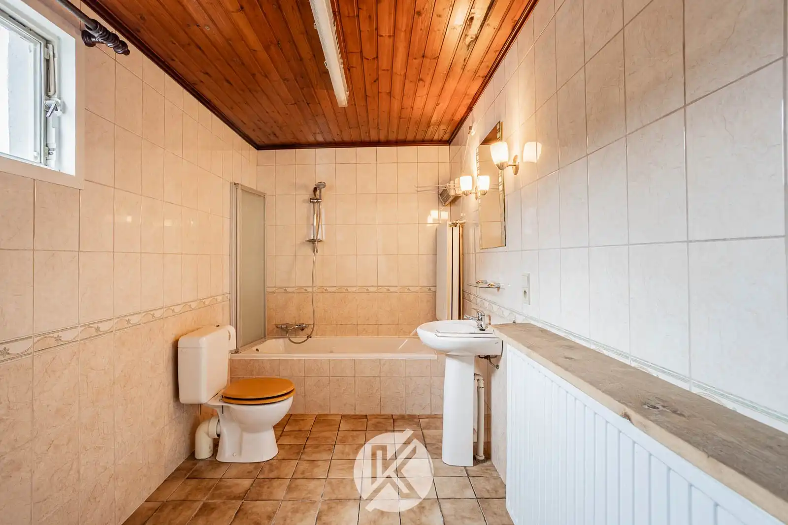 Op te knappen woning nabij centrum Herzele foto 11