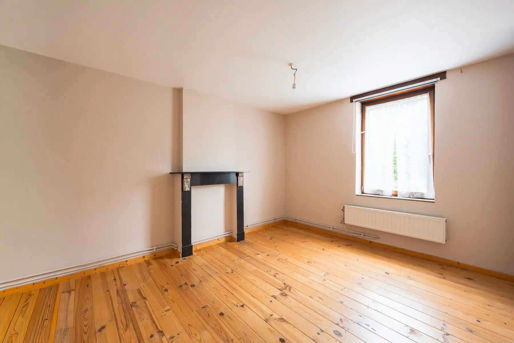 Karaktervolle, te renoveren open bebouwing op ruim perceel foto 15
