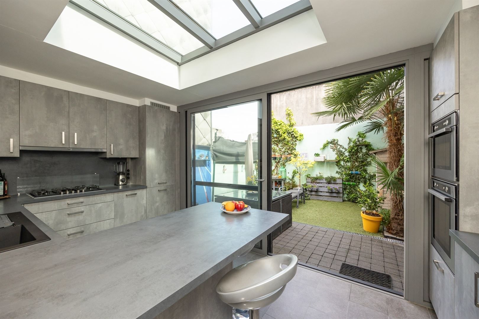 Instapklare rijwoning met 2 slpk en autostaanplaats foto 9