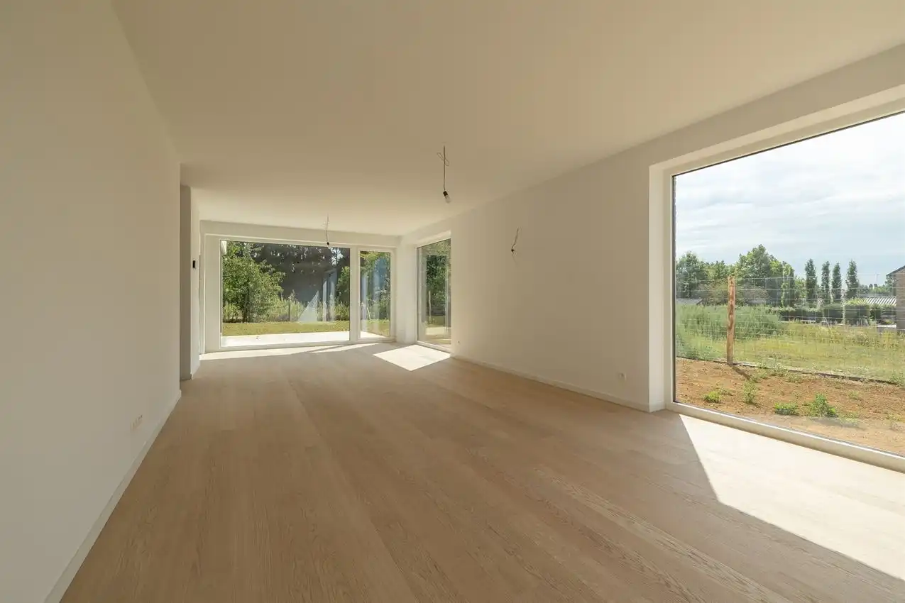 Instapklare nieuwbouwwoning met 4 slaapkamers, 2 badkamers en E-peil 9 foto 10