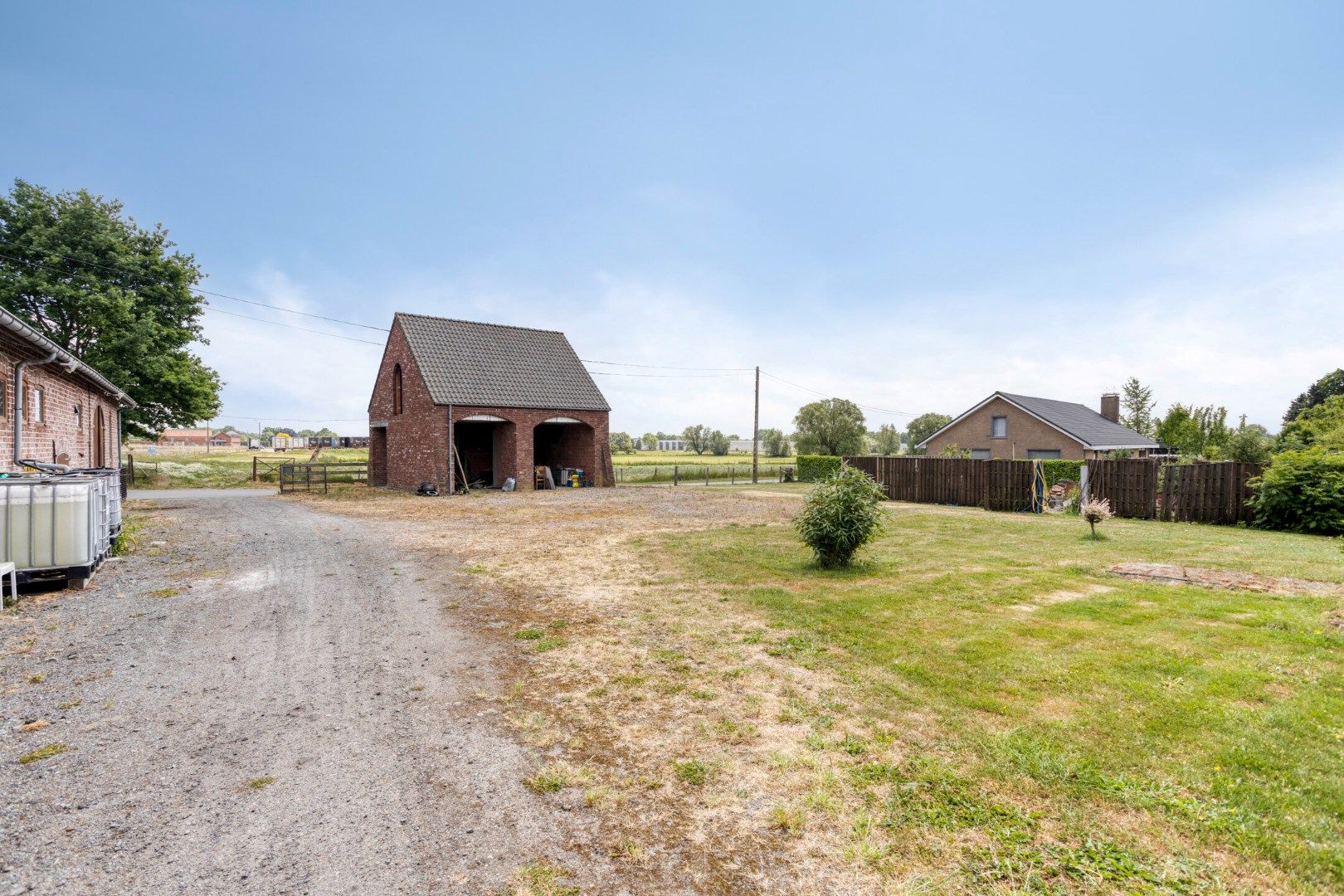 Te renoveren hoeve op 4.092 m² foto 9