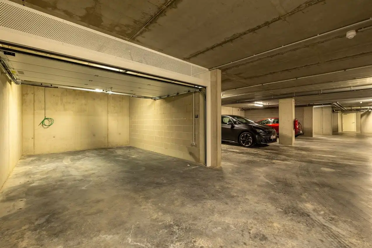 Gelijkvloers app. met twee slaapkamers, zuidterras, garage nabij bossen foto 24