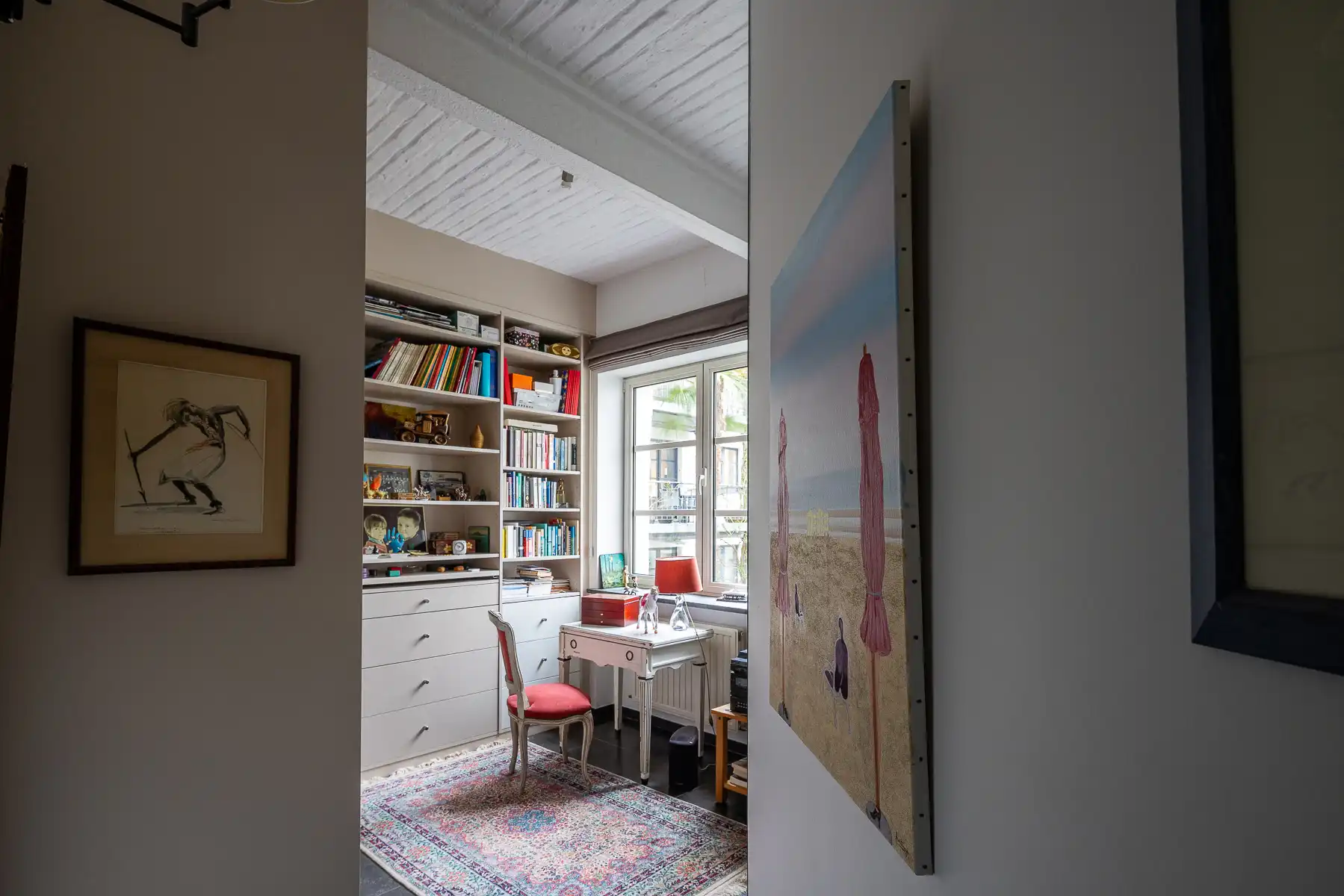 Ruim, lichtrijk appartement met tuin. Rustige locatie foto 12