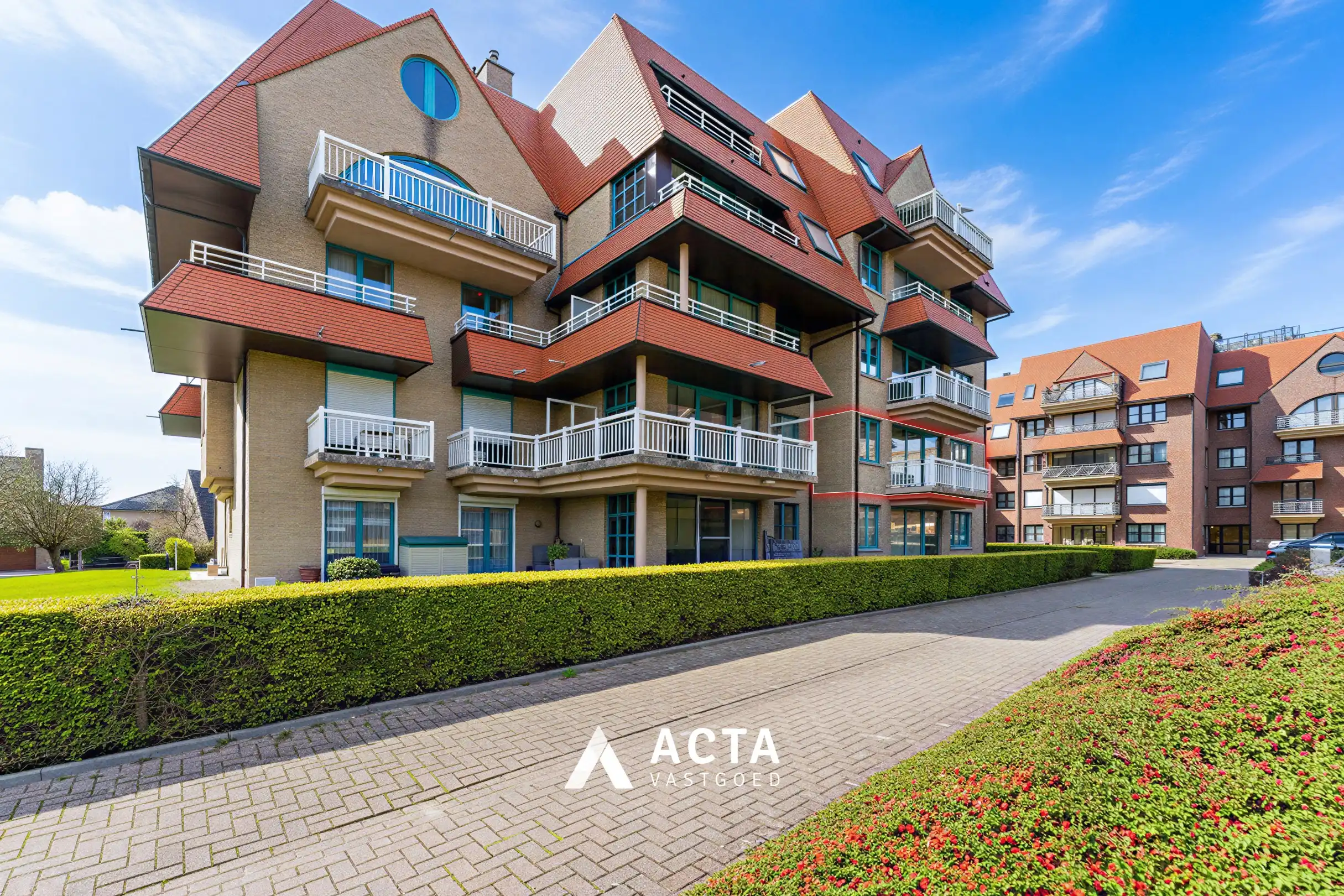Ruim hoekappartement met twee slaapkamers in Mariakerke foto 21