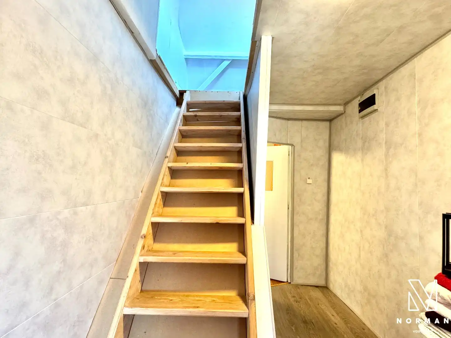 Instapklare woning te koop in Bavikhove met 3 slaapkamers, 2 badkamers en werkatlier op rustige, landelijke ligging! foto 23