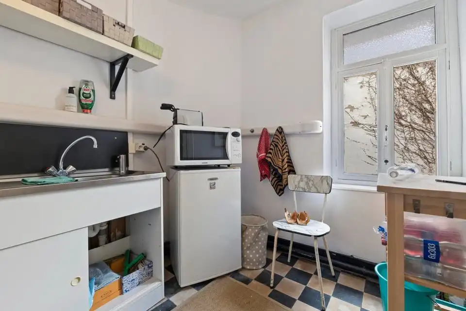 HANDELSPAND IN HET CENTRUM VAN SINT-TRUIDEN foto 11