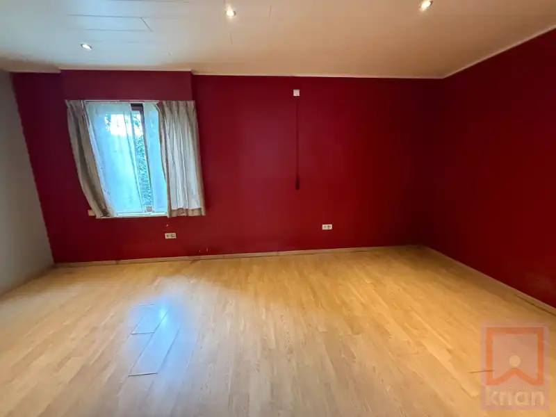 Op te frissen vrijstaande woning op 930 m²! foto 8