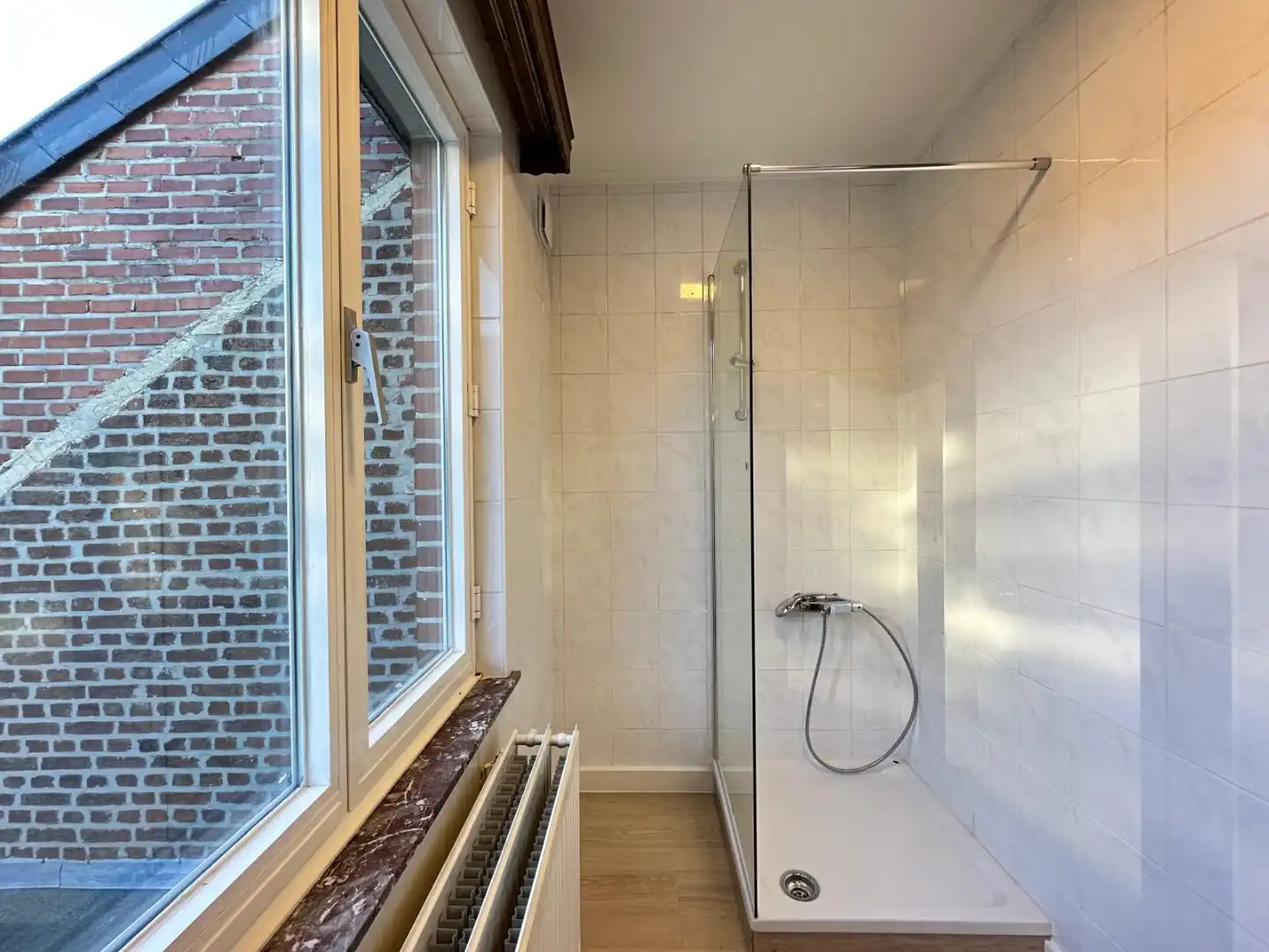 Gerenoveerd duplex appartement met 2 slaapkamers te huur in Riemst  foto 9