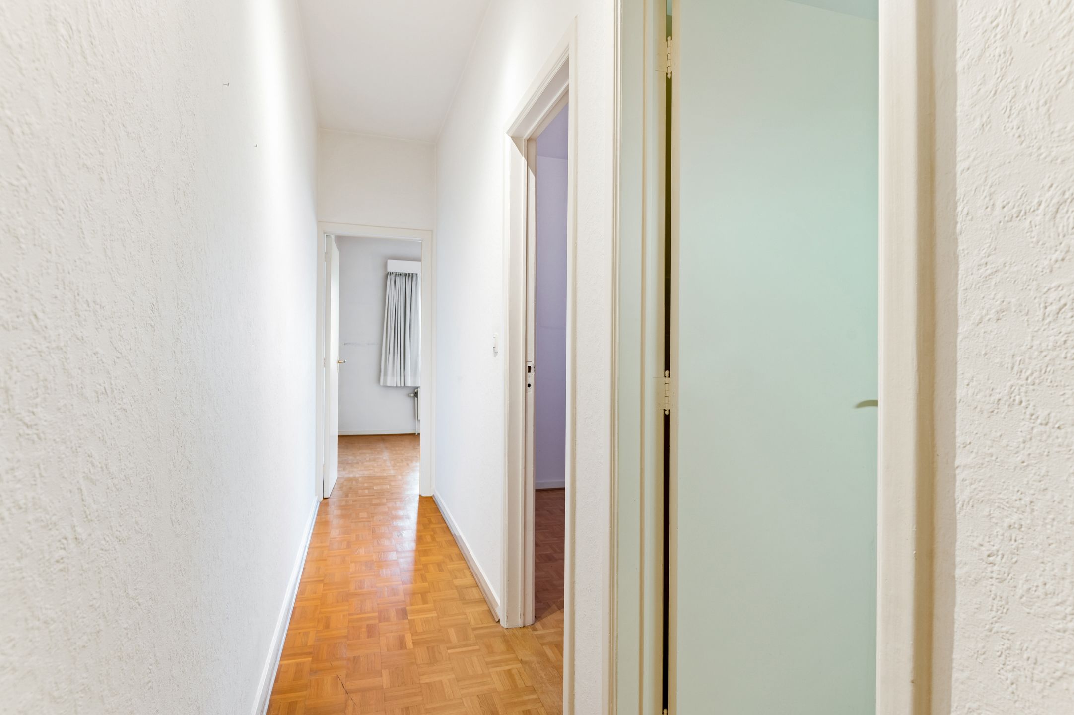 OP TE FRISSEN APPARTEMENT MET 2 SLAAPKAMERS EN TERRAS  foto 19
