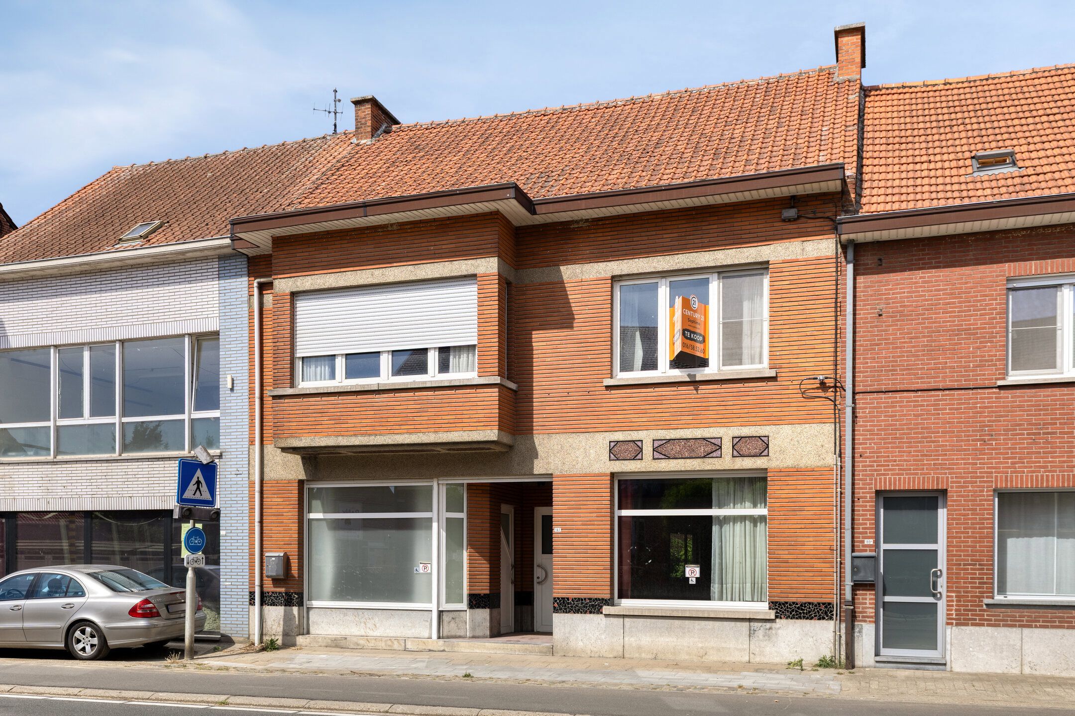 Hoofdfoto van de publicatie: Woning met 4 slaapkamers en 2 badkamers op centrale ligging