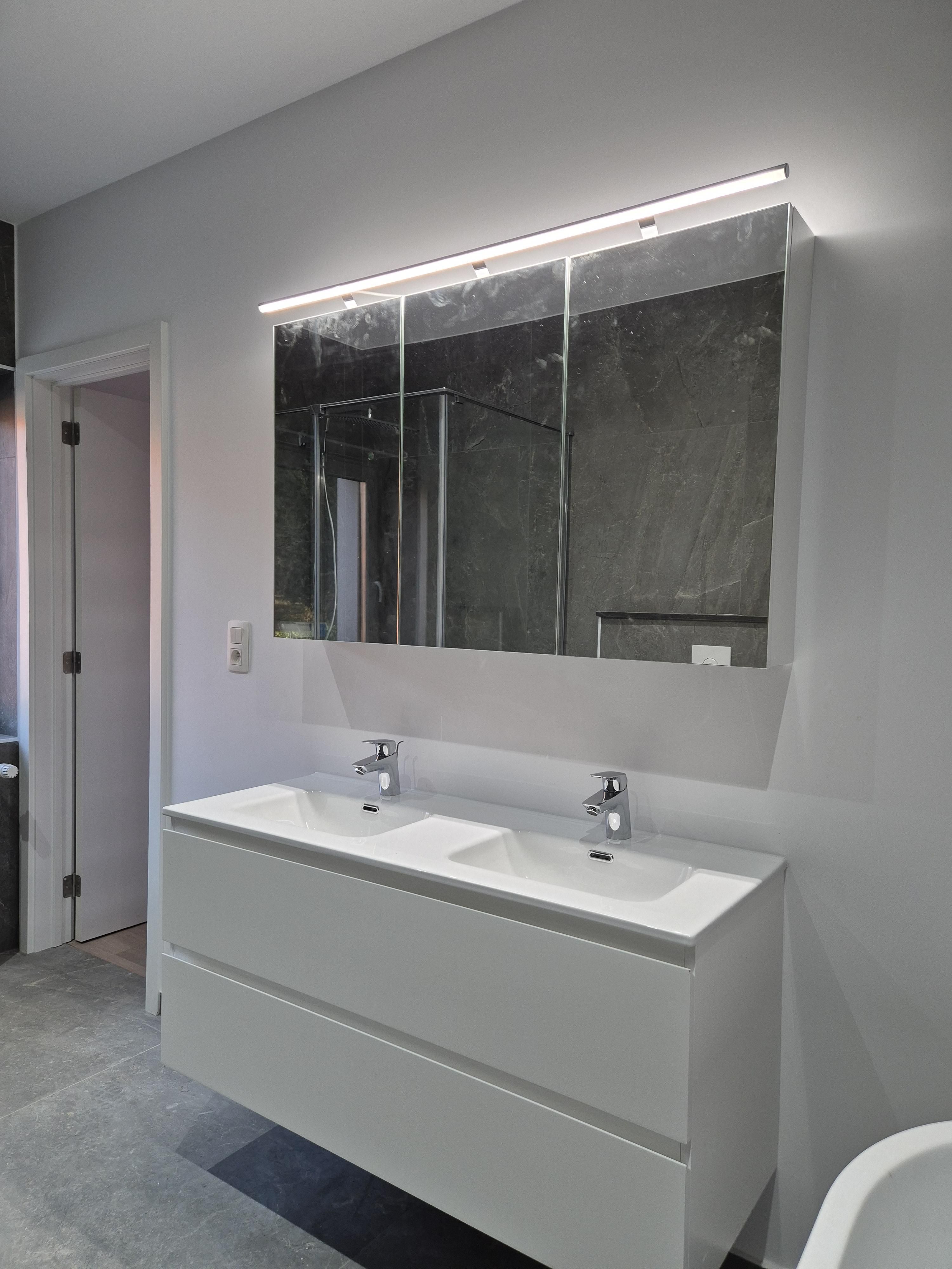 Leuke gerenoveerde woning met 4 slaapkamers en tuin foto 17