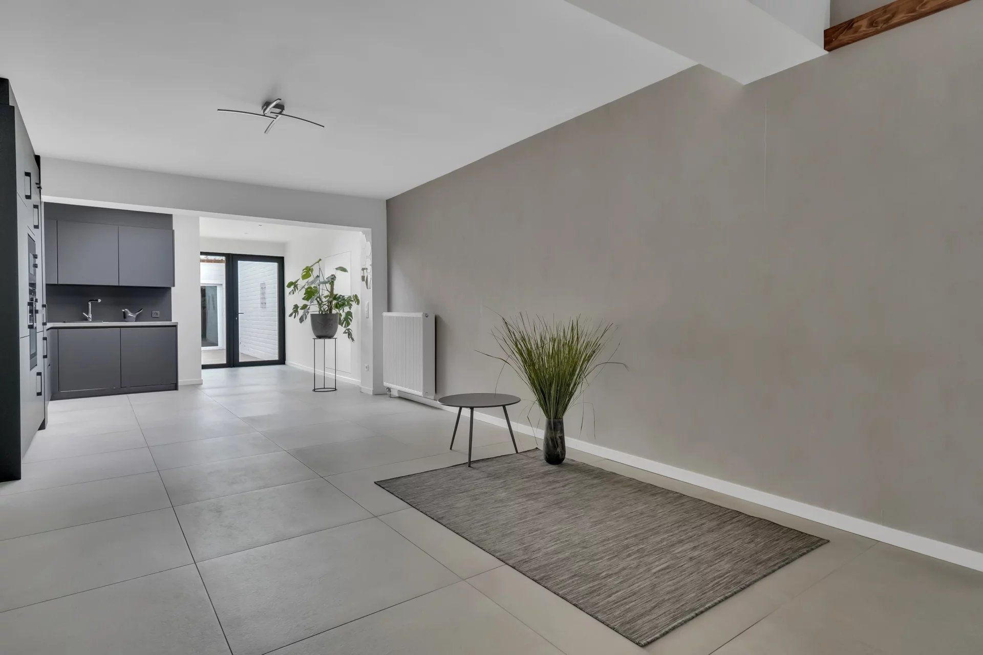 Gerenoveerde rijwoning nabij centrum foto 8