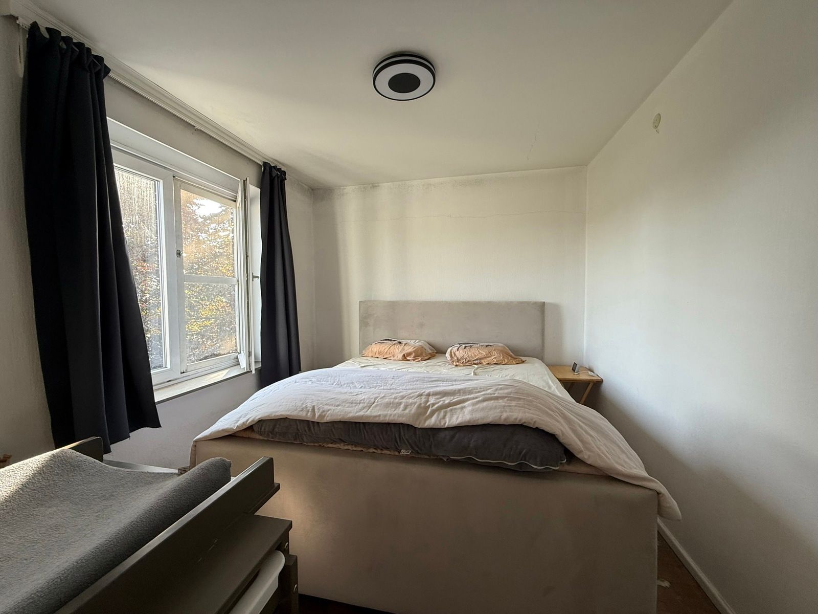Appartement met 3 slaapkamers, balkon en garage nabij het centrum foto 5