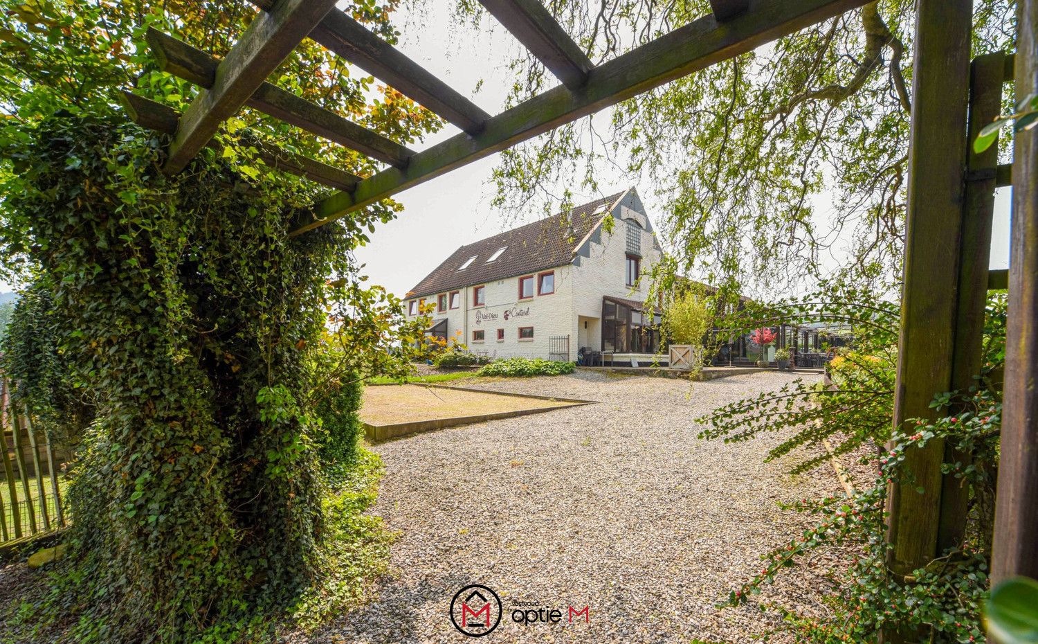 Prachtig landelijk gelegen hotel-restaurant foto 32