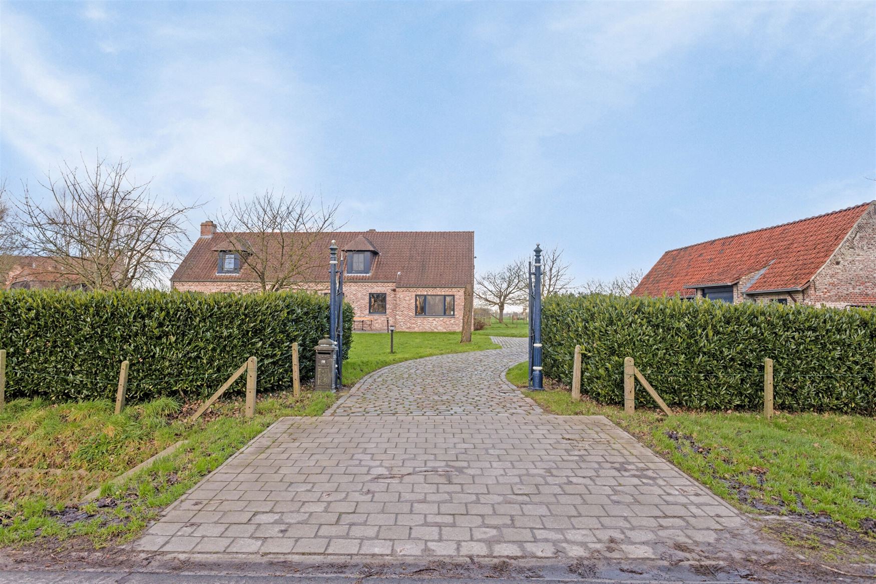 Sfeervolle woning in een landelijke omgeving foto 2