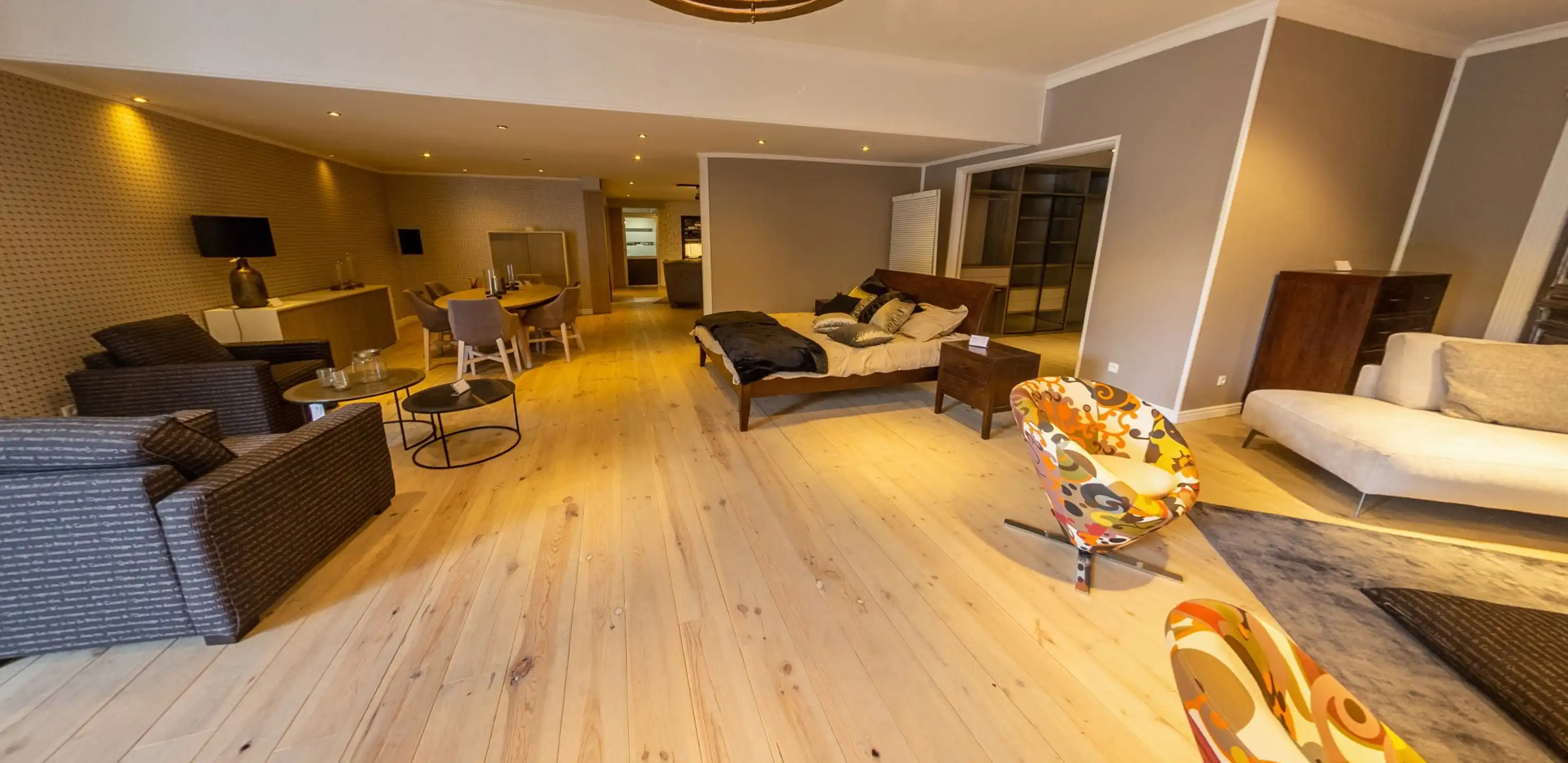 Bedrijfsgebouw te koop op commerciële ligging in Putte foto 7