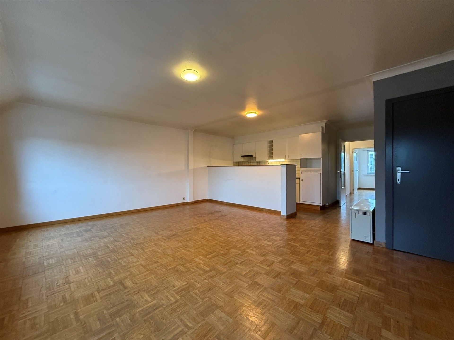 Centraal gelegen appartement met 2 slaapkamers. foto 5