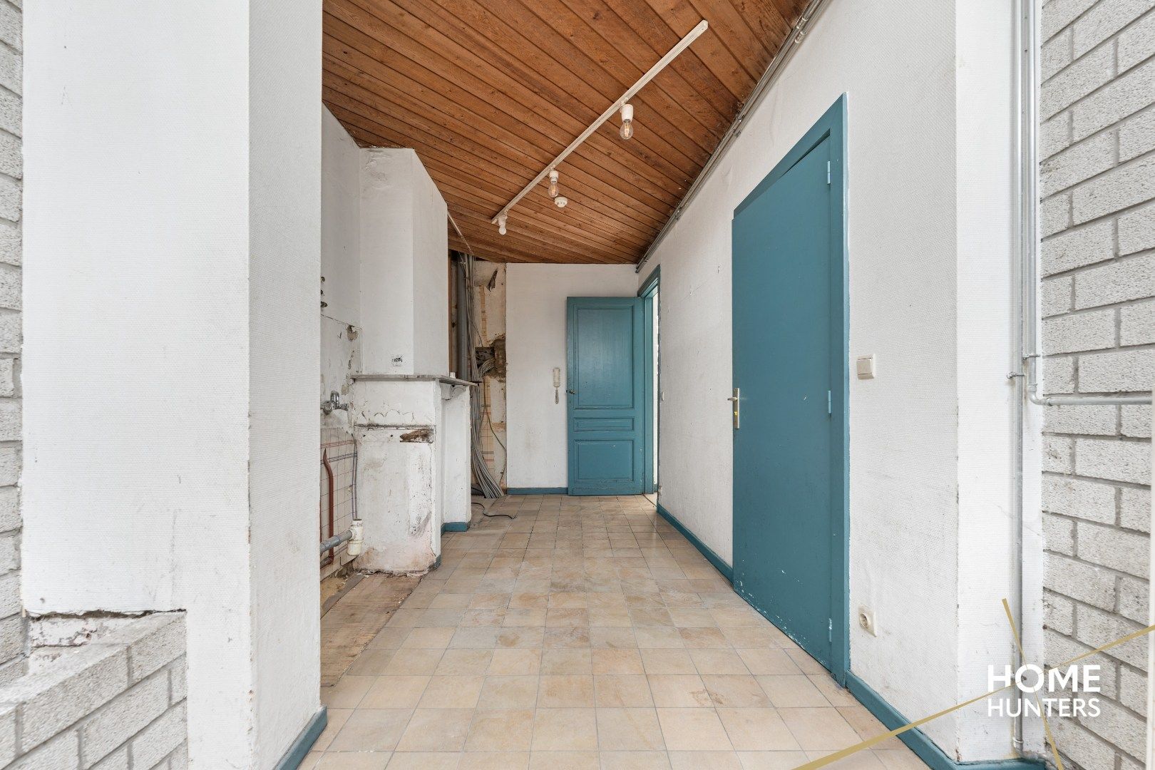 Een verborgen parel in het hart van Ieper – wonen, werken én genieten op één unieke locatie foto 13