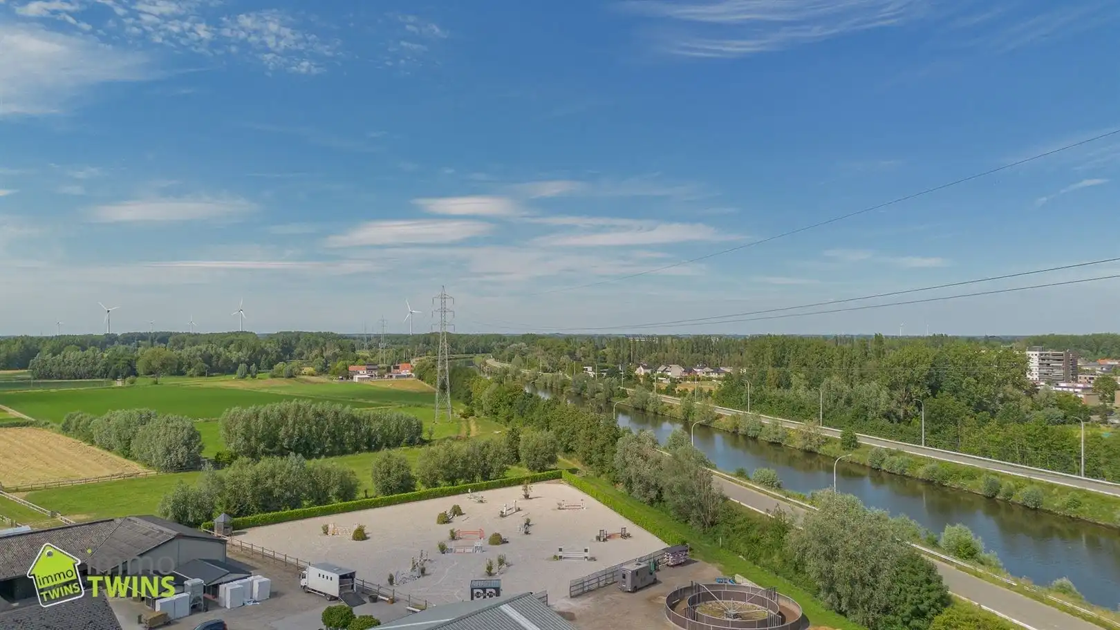 Ruim totaal gerenoveerd appartement van 119 m² met terras, staanplaats en garage te Appels bij Dendermonde foto 3