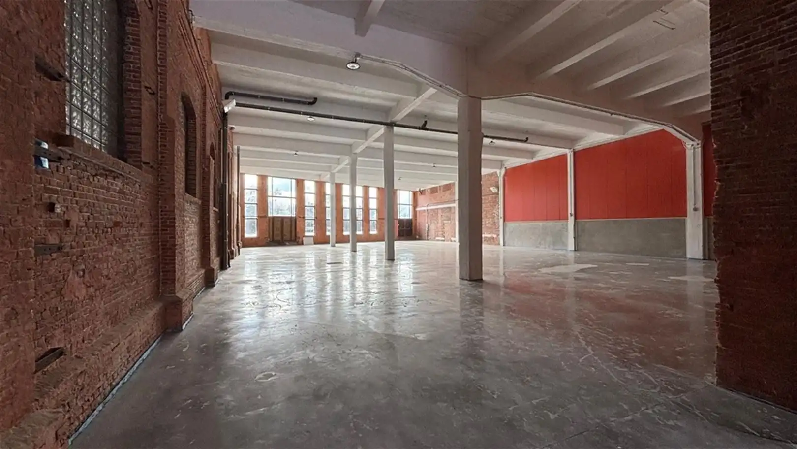 Gerenoveerde KMO unit te Beerse foto 4