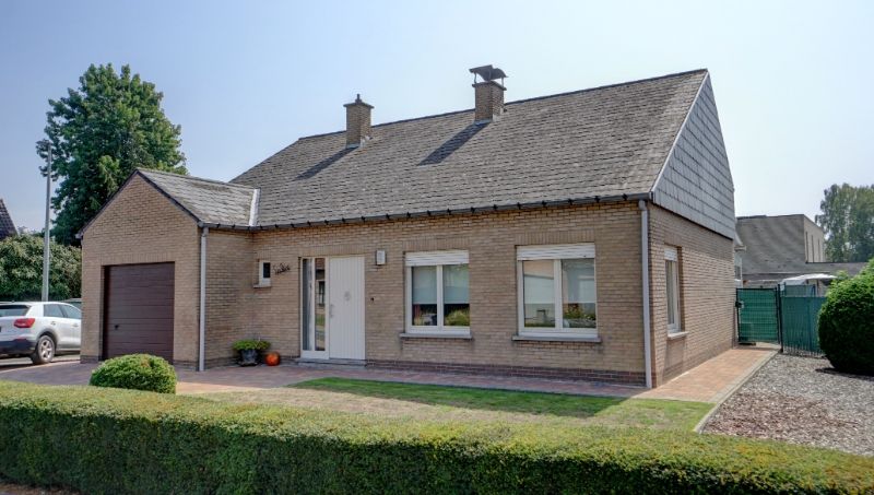 Gelijkvloers landhuis 156m² + 80m² verdieping op 7 are nabij centrum foto {{pictureIndex}}