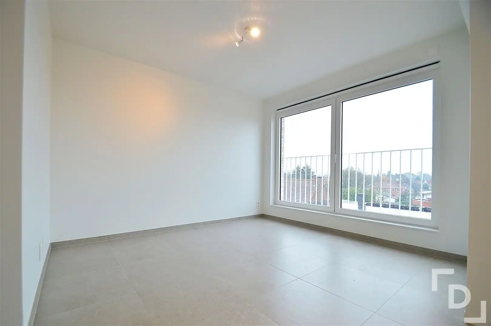 Nieuwbouwappartement met carport foto 5