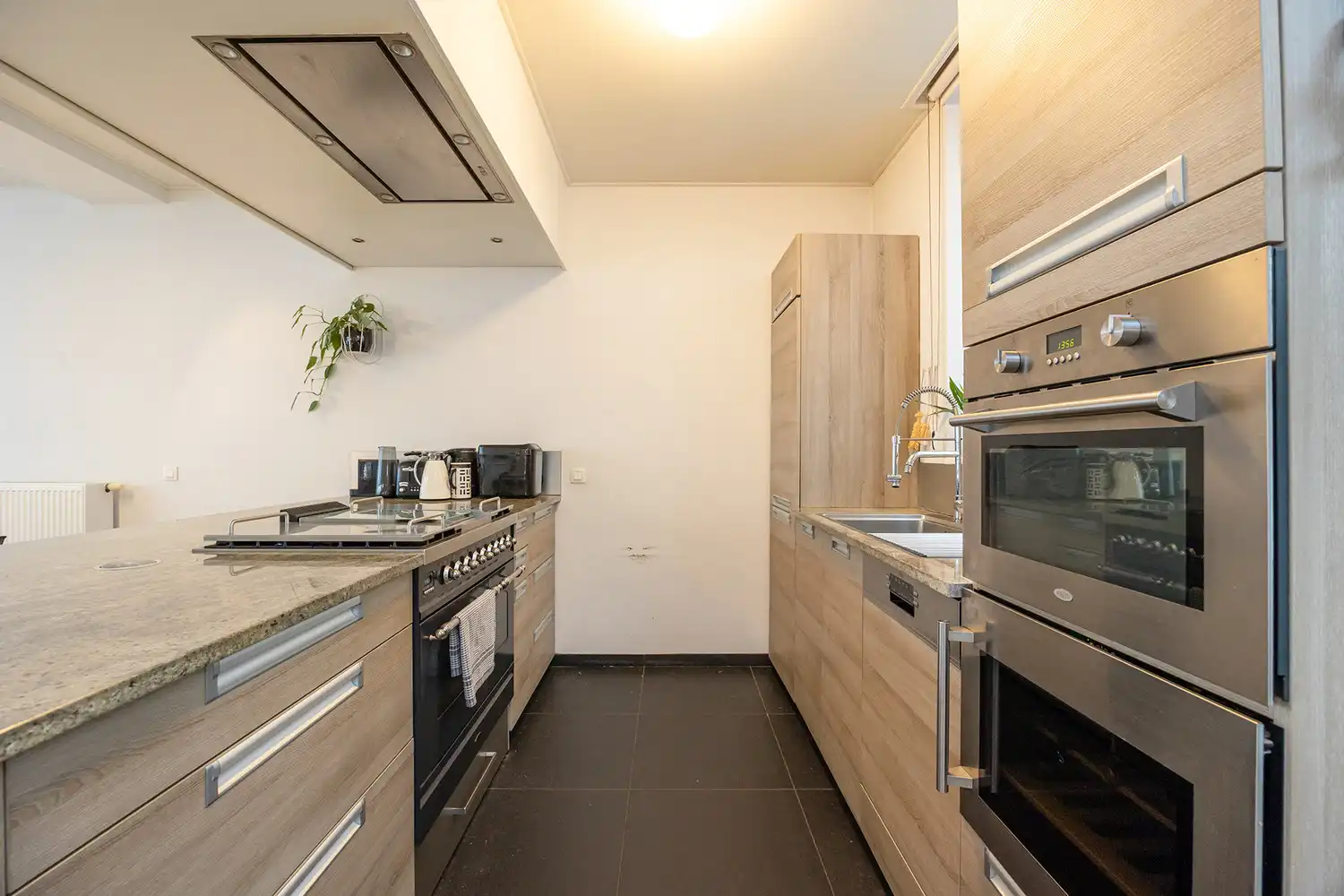 Ruim en energiezuinig appartement (139m²/ EPC B!) met terras in het modehart van Antwerpen aan de Nationalestraat foto 6