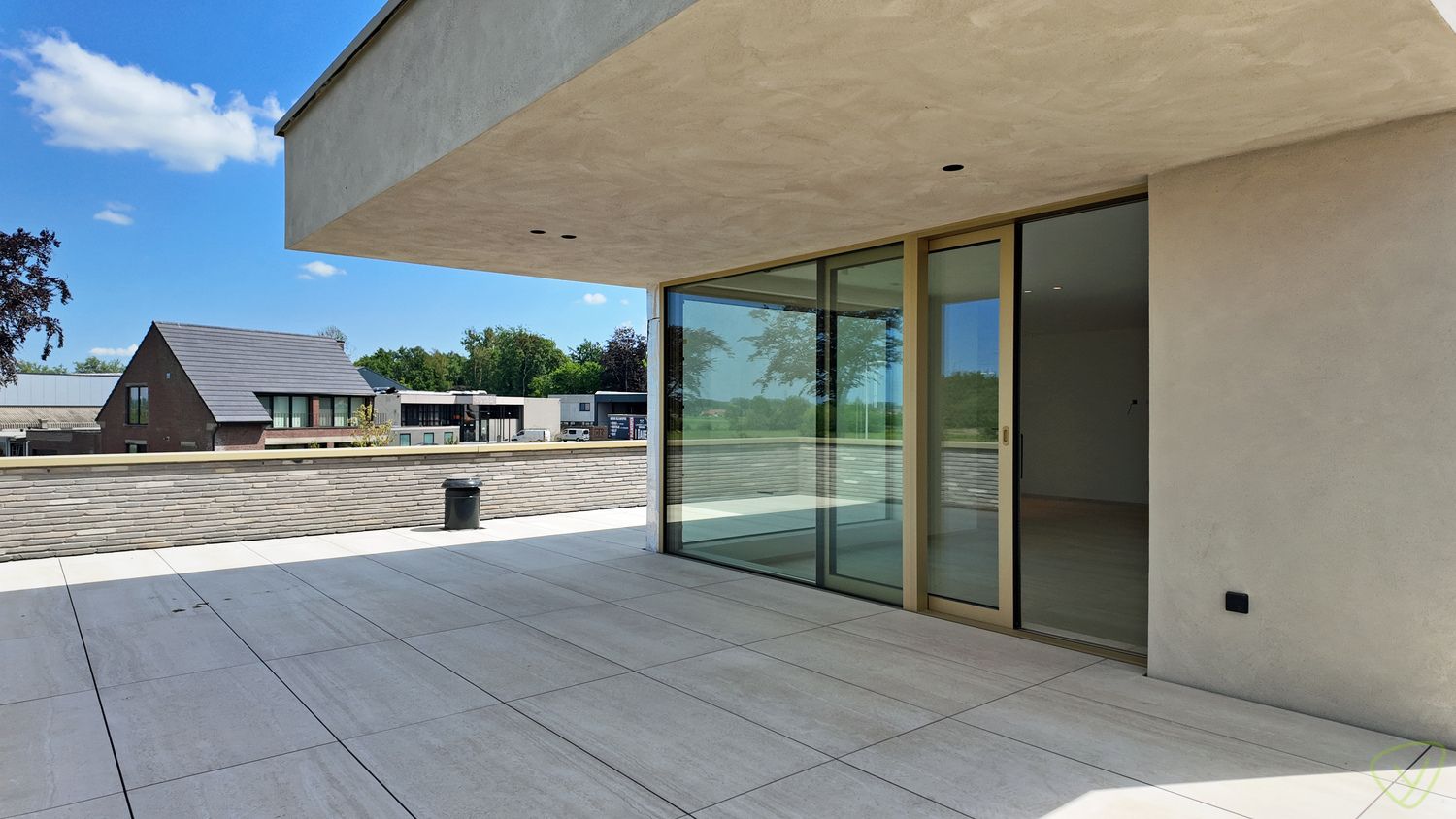 Luxueuze en energiezuinige penthouse met riant terras in de Leopoldlaan! foto 14