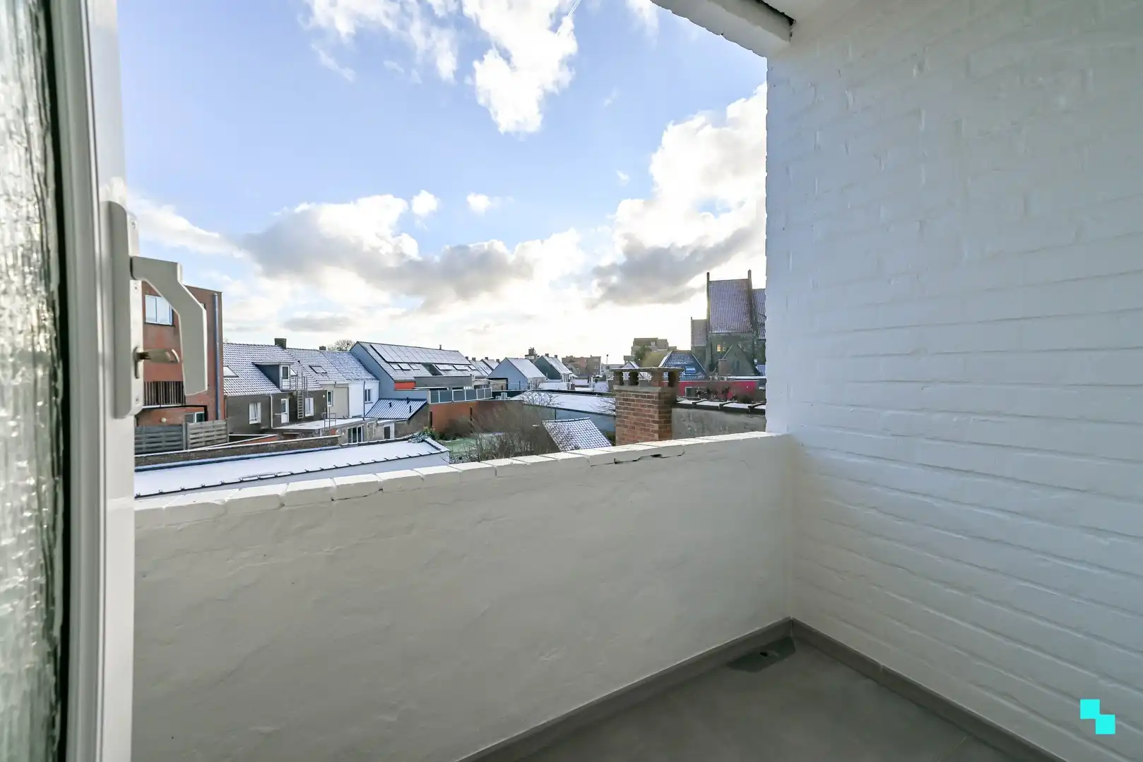 Gerenoveerd appartement met twee slaapkamers in centrum Tielt foto 12