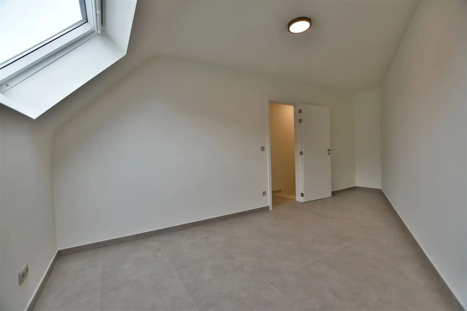 Prachtig nieuwbouw appartement foto 16
