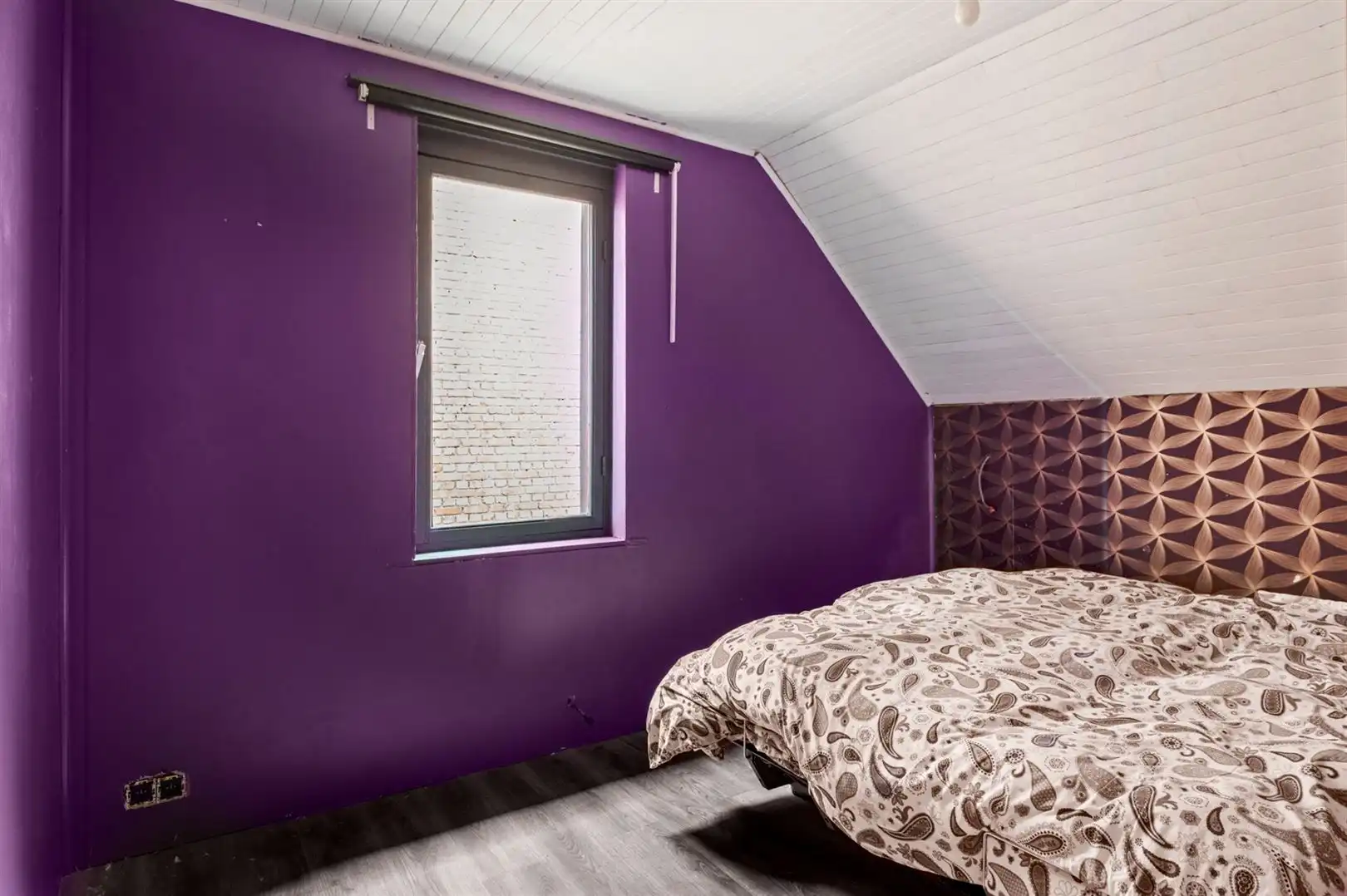 Te renoveren halfopen woning met grote tuin foto 14