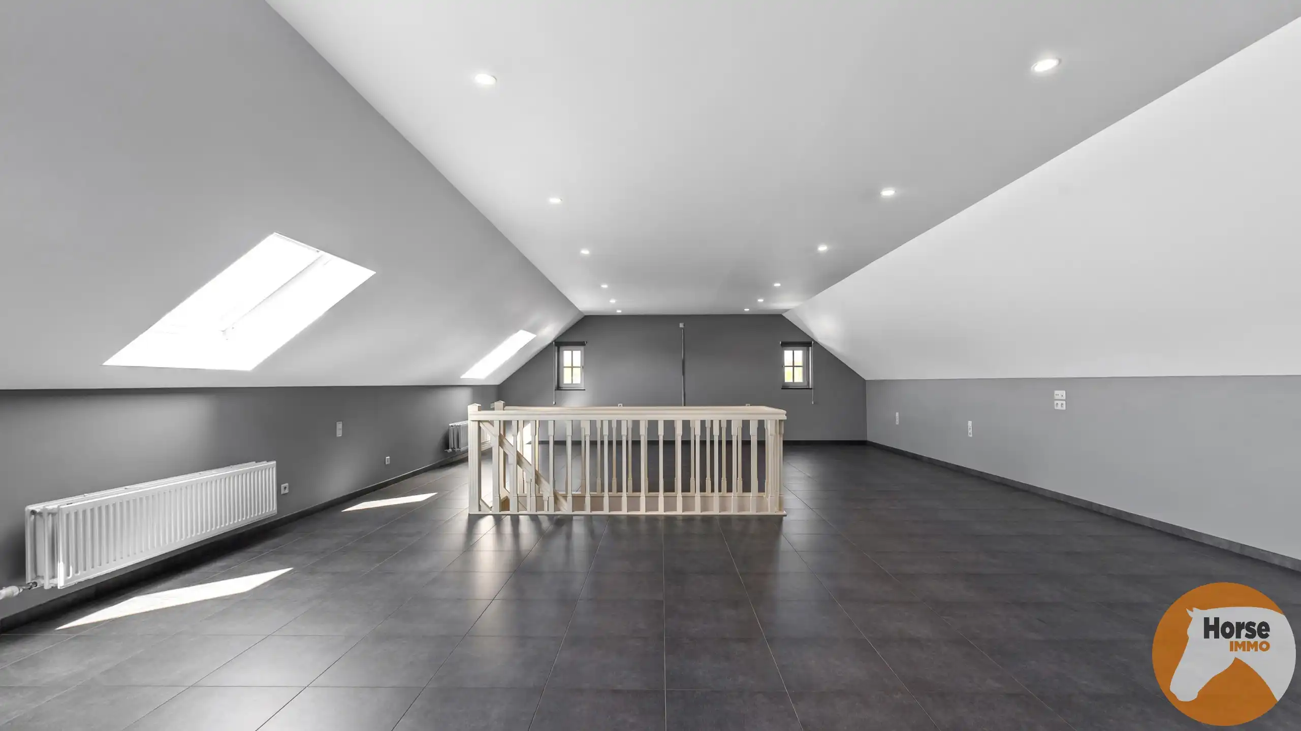 HEUSDEN-ZOLDER - Hoeve met paardenaccommodatie foto 26