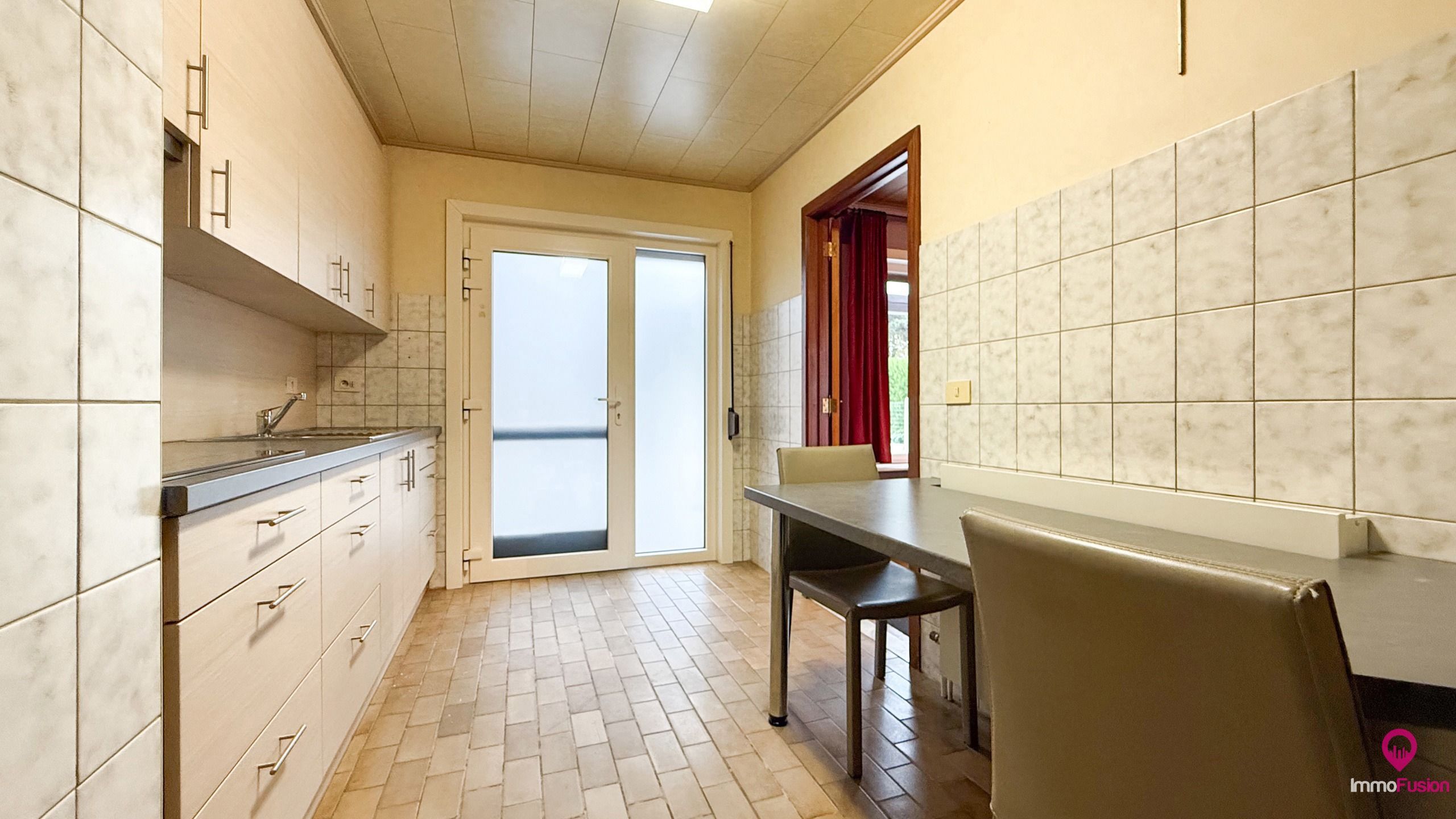 Gelijkvloerse woning op 10a met 3slpk en inpandige garage! foto 12