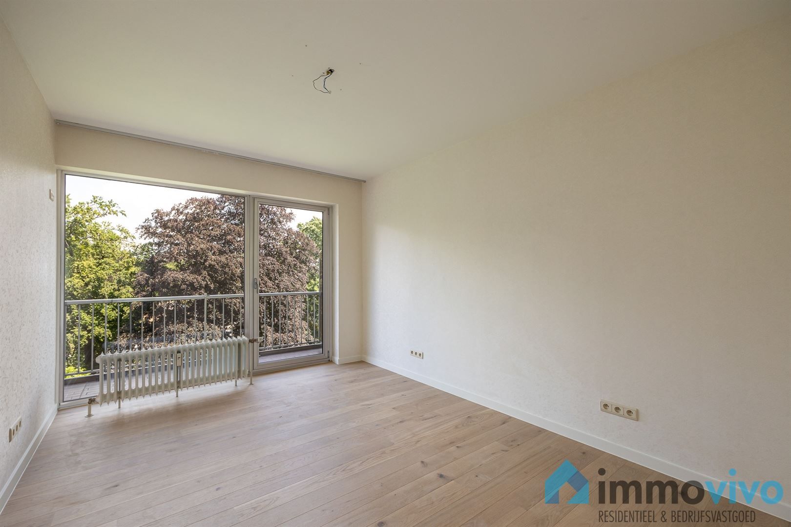Gerenoveerd appartement met 3 slaapkamers en twee terrassen foto 12