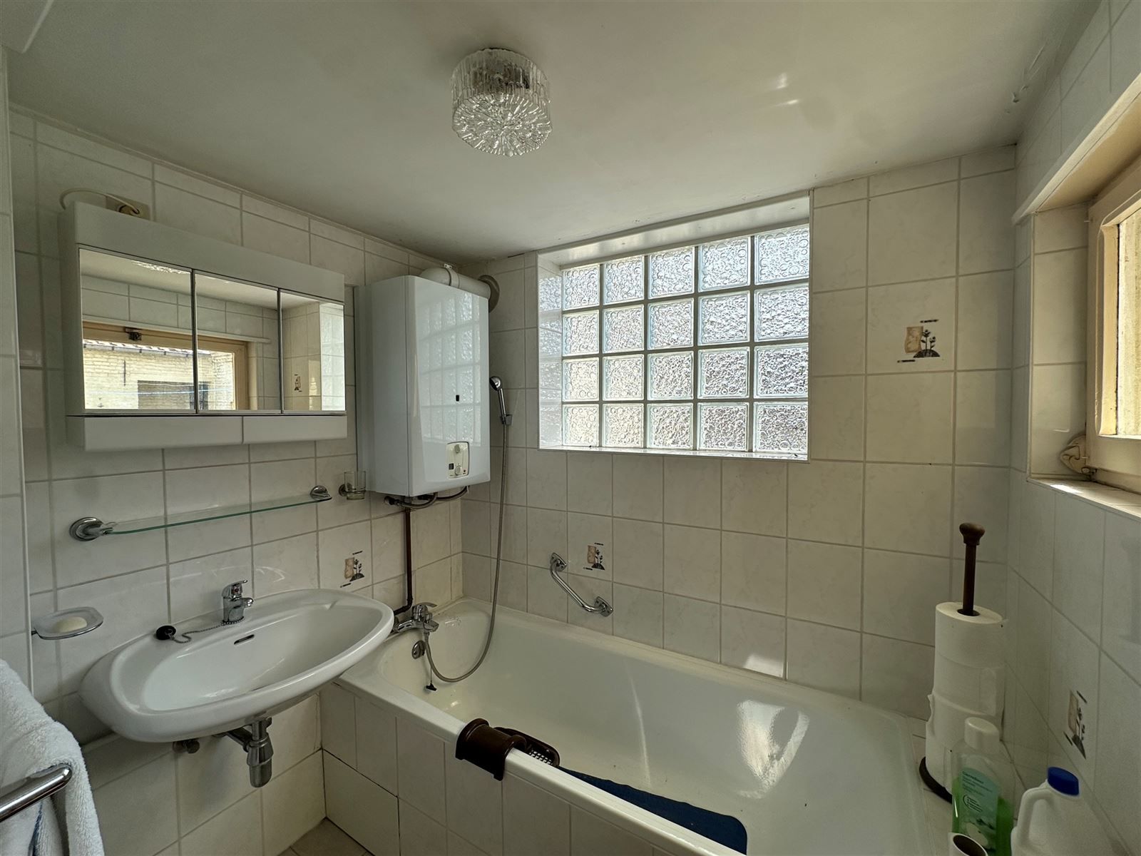 Charmante te renoveren woning te Erwetegem! foto 9