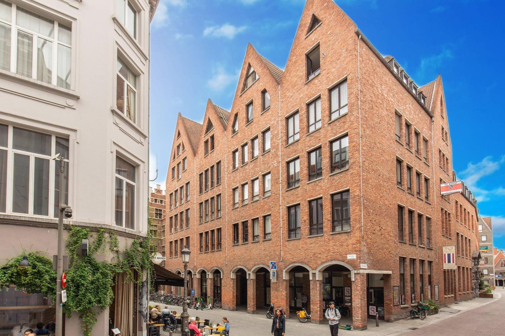 Hoofdfoto van de publicatie: Wonen in hartje van historisch Antwerpen