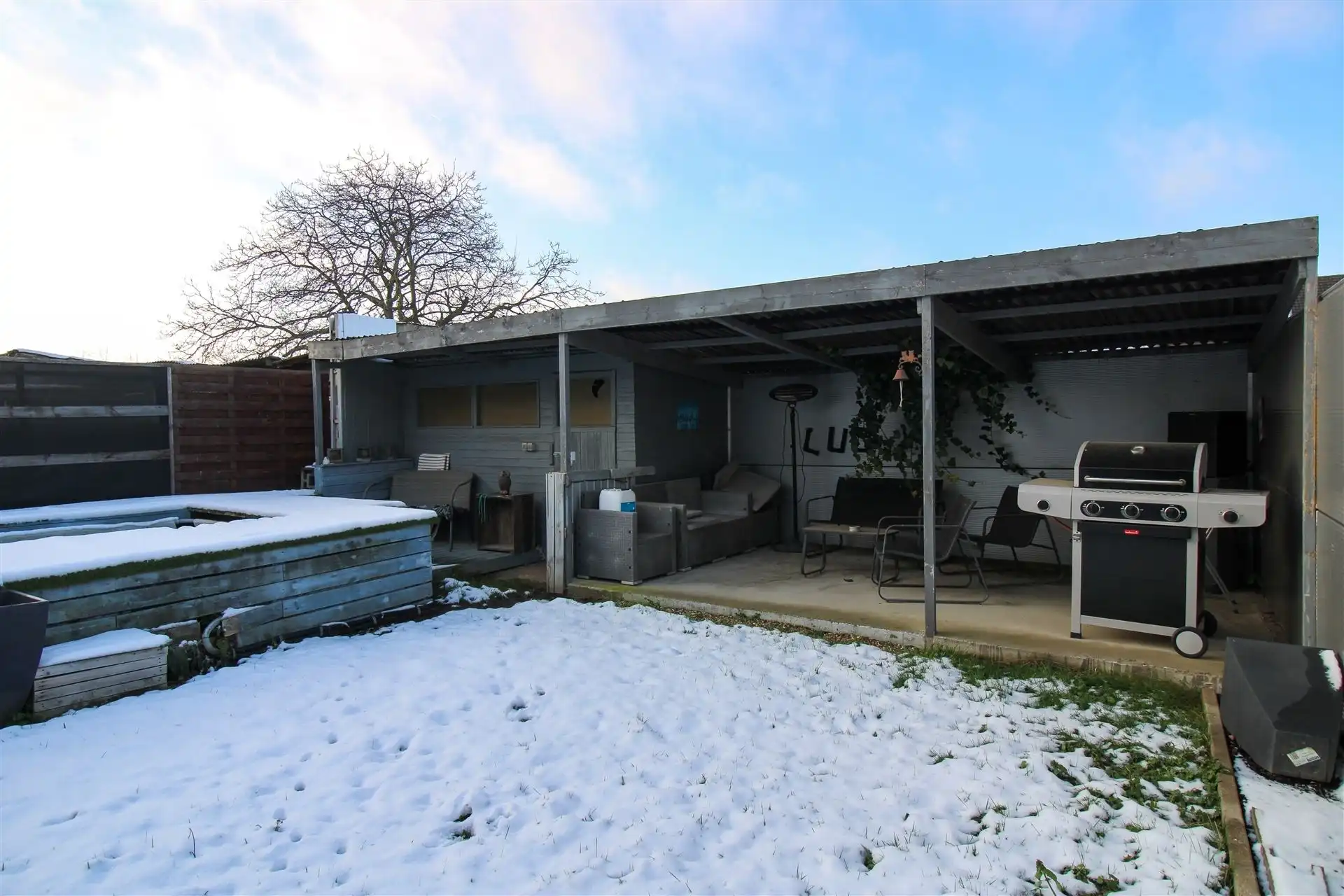 Charmante woning in Maasmechelen met 2 slaapkamers (mogelijkheid tot 3de), ruime oprit, tuin en veel potentieel, ideaal als renovatieproject! foto 14