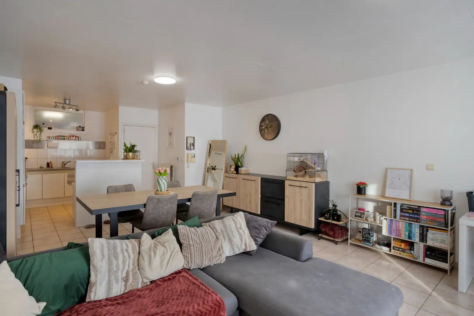 Leuk 2 slaapkamerappartement in het centrum van Wevelgem! foto 5