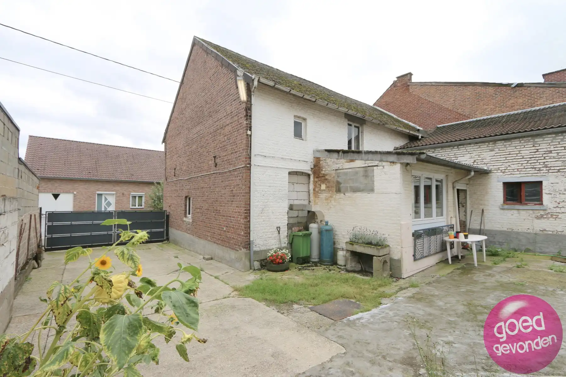 WONING - STALGEBOUW - TERRAS - TUIN - PARKING - TE RENOVEREN foto 5