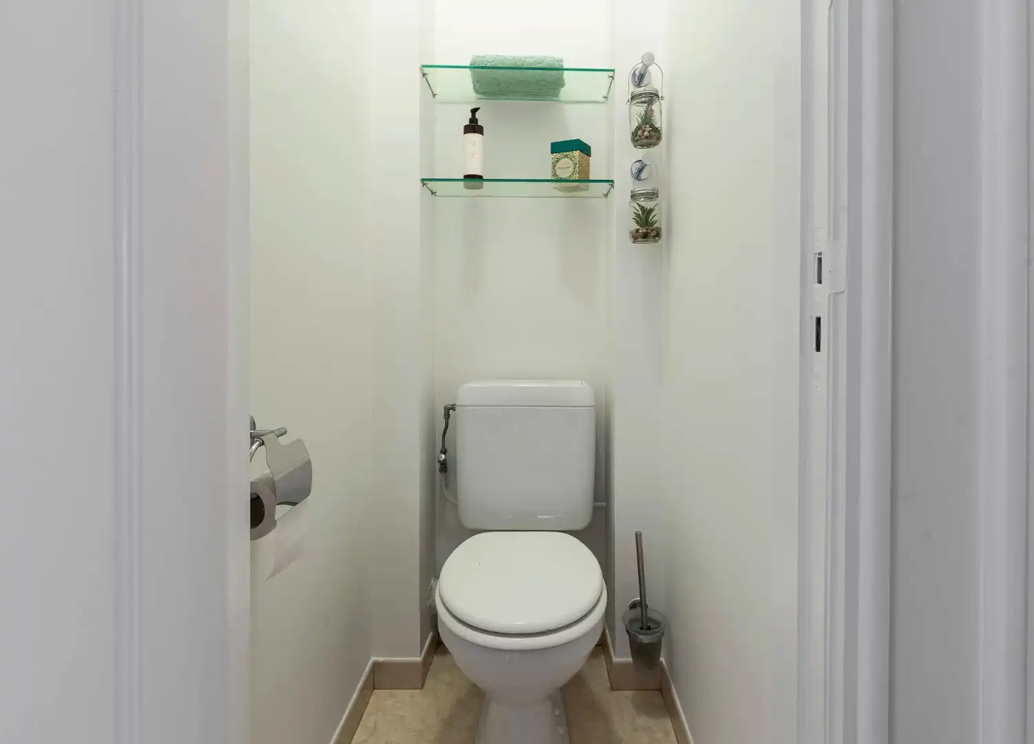 Ruim en charmant 2 slaapkamer appartement in het hartje van de stad.  foto 15