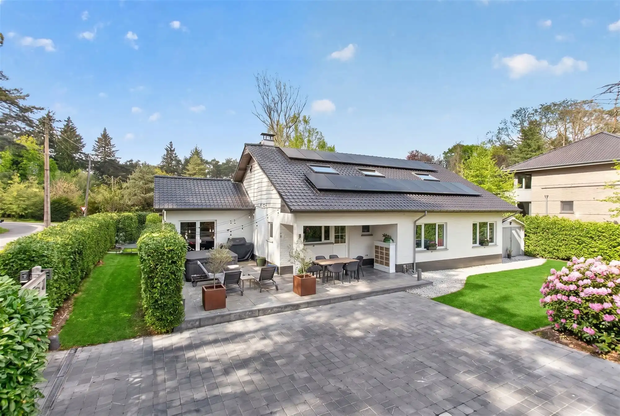 Ruime villa met zuidgerichte tuin en maximale privacy foto 3