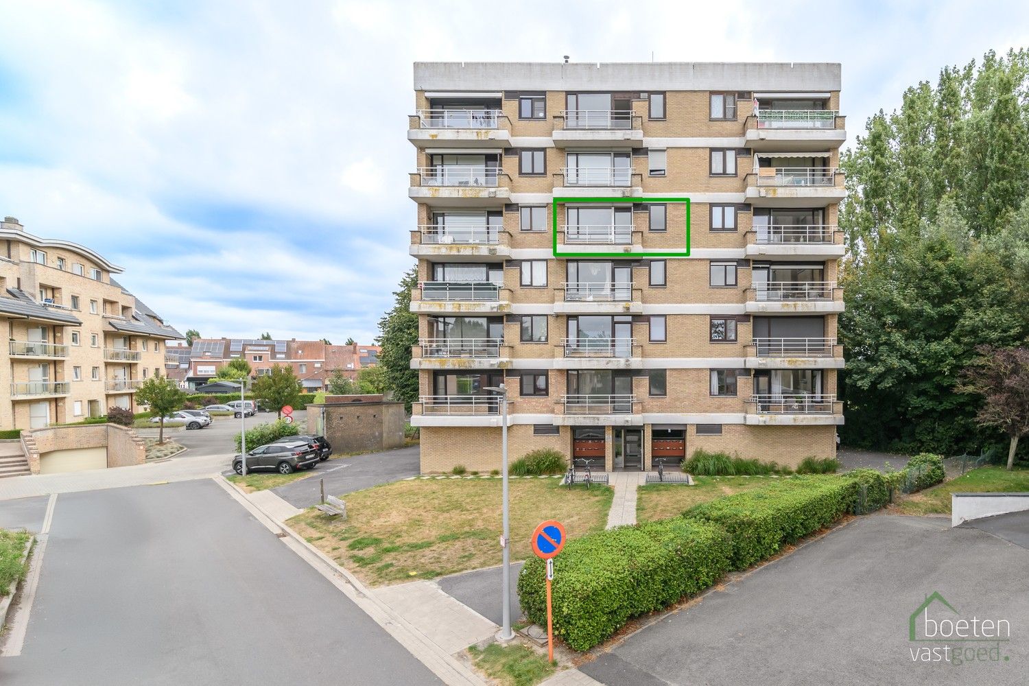 IEPER: Interessant 1 slaapkamer-appartement (4de verdiep) met alle basiscomfort op rustige doch vrij centrale ligging. foto 14