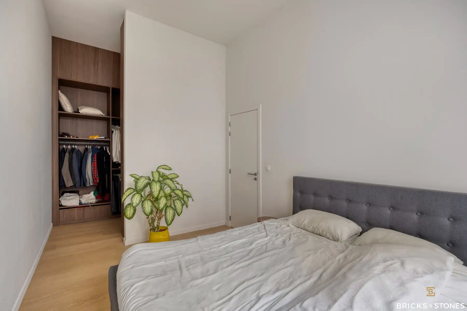 Verborgen parel: gelijkvloers appartement met terras foto 24