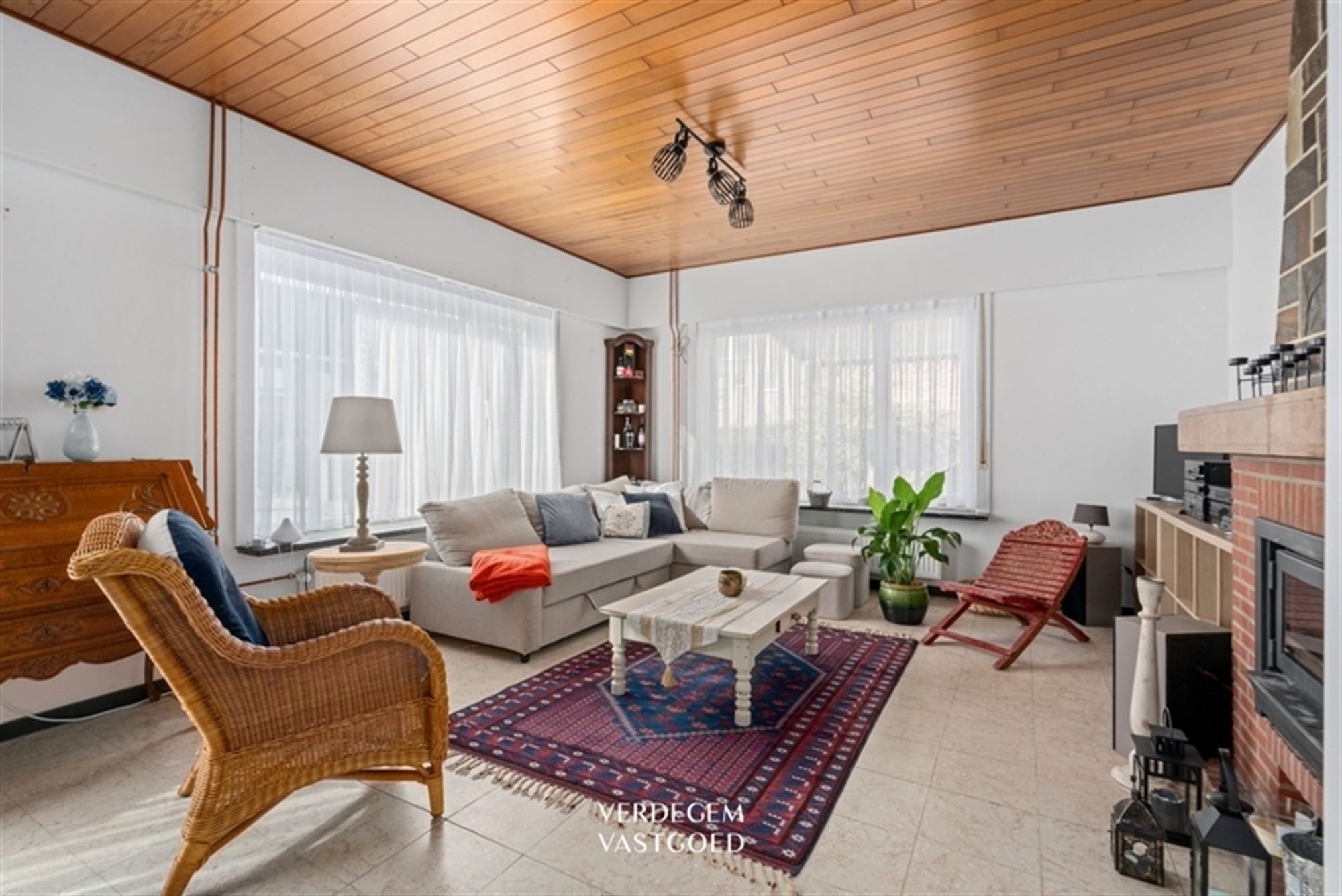 Bungalow met 3+1 slaapkamers op perceel van 2.332m² foto 2