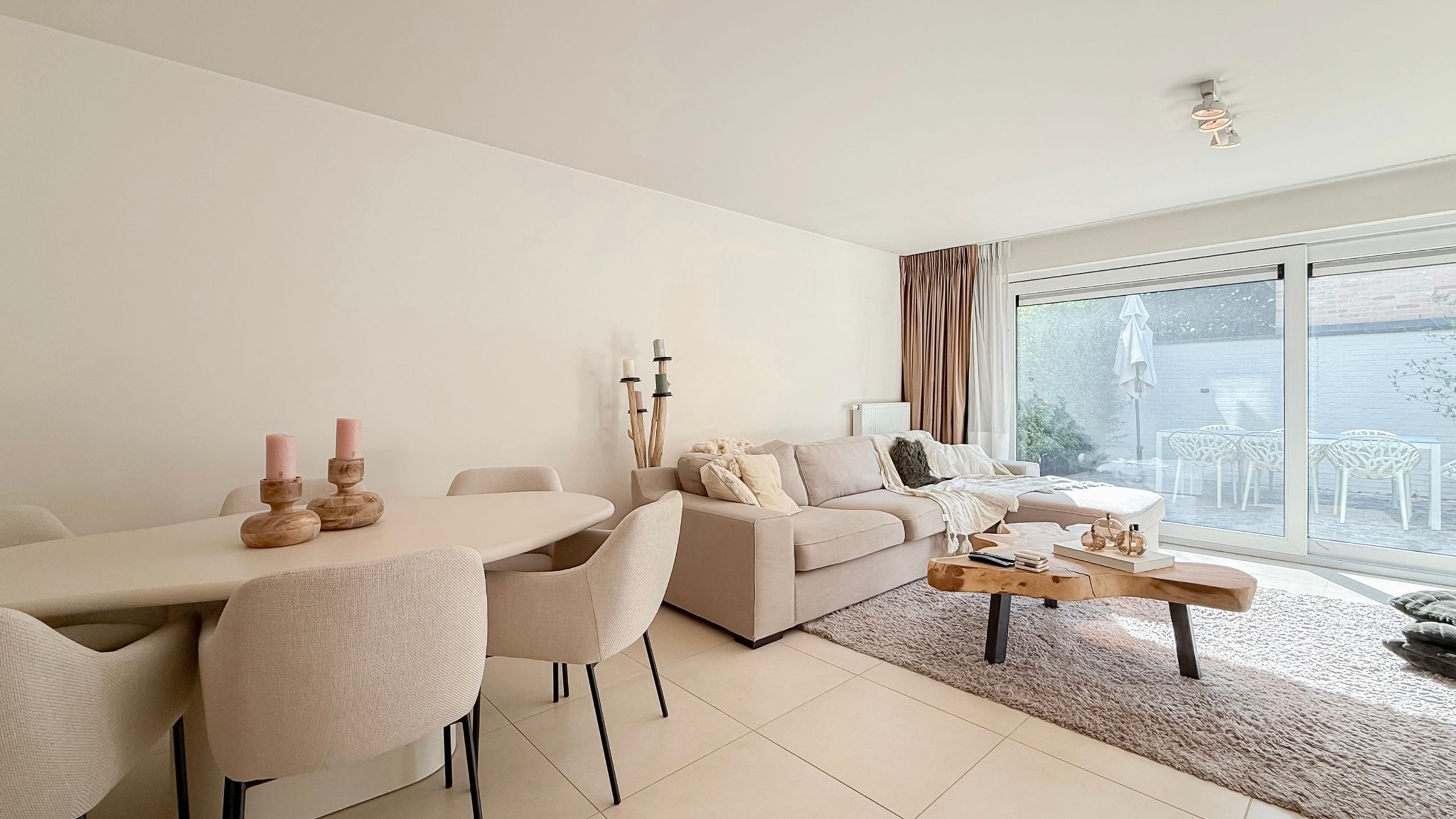 Elegant gelijkvloersappartement in het hart van Duinbergen.. foto 14