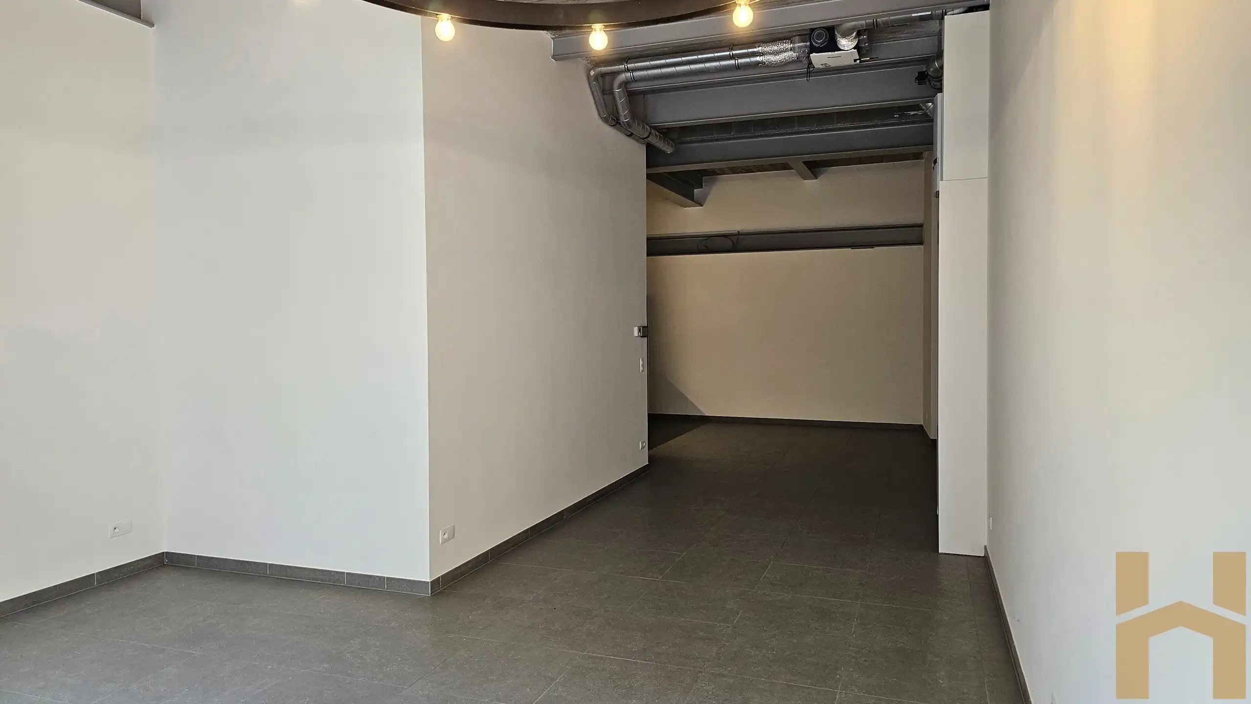 Eigentijdse handelsruimte in het centrum van Dendermonde foto 5