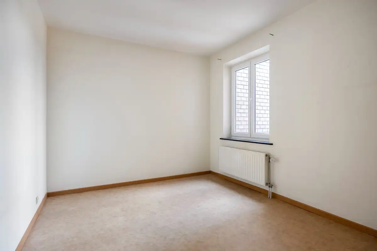 Ruim appartement aan de stadsrand foto 10