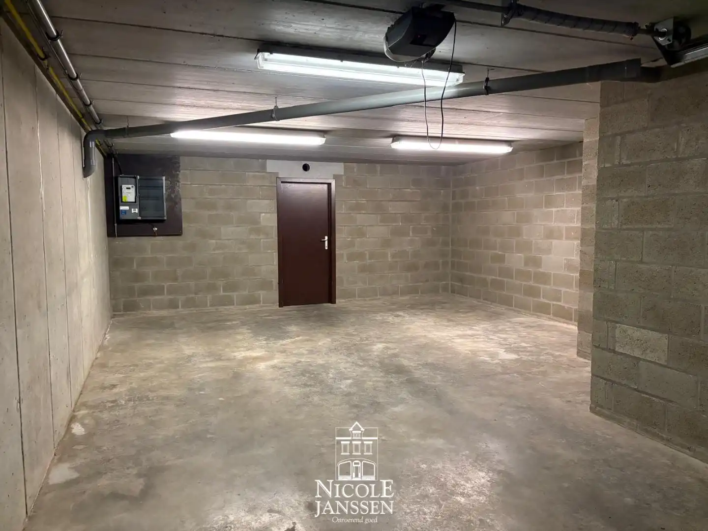 Halfvrijstaande woning  foto 14