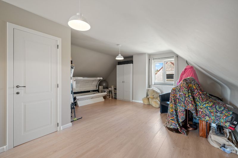 Villa van 319m² in pastorale stijl op 10a16ca foto 27