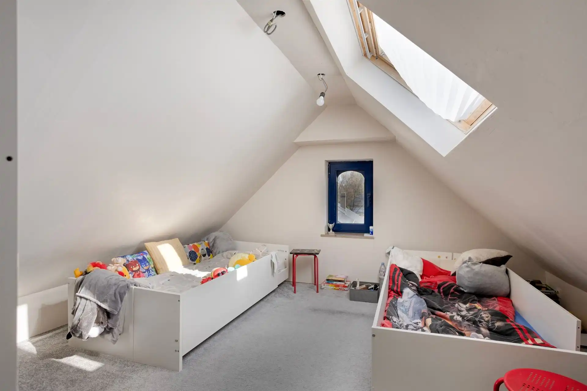 Aangename gerenoveerde villa op ruim perceel foto 27